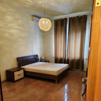 Сдается 2-х комнатная квартира, 75 м²