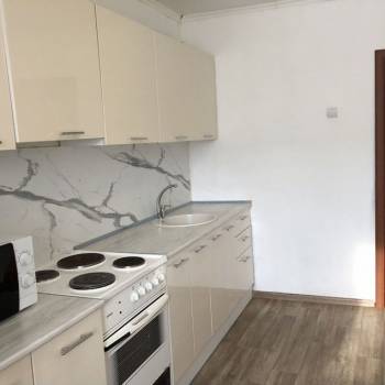 Продается 1-комнатная квартира, 35 м²
