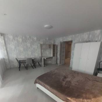 Сдается 2-х комнатная квартира, 76,1 м²