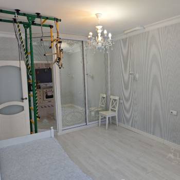 Сдается 1-комнатная квартира, 38 м²