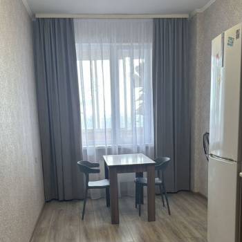 Сдается 1-комнатная квартира, 48 м²