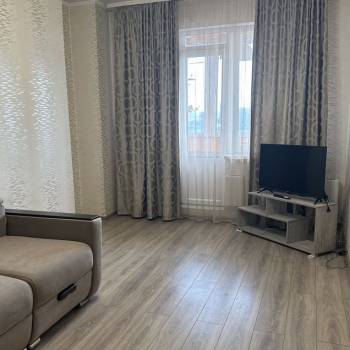 Сдается 1-комнатная квартира, 48 м²