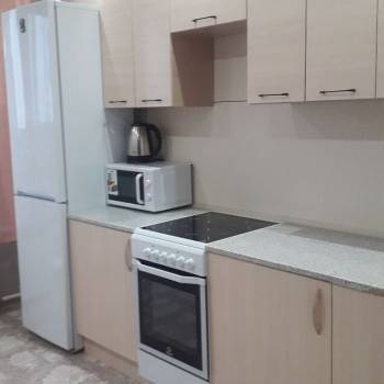 Сдается 1-комнатная квартира, 42 м²