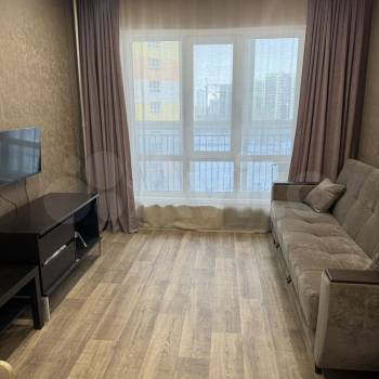 Сдается 1-комнатная квартира, 37 м²