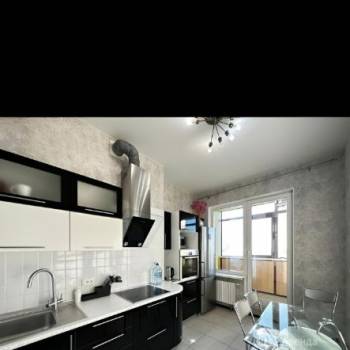 Сдается 1-комнатная квартира, 39 м²