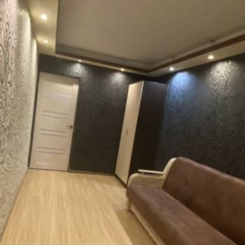 Сдается Многокомнатная квартира, 64 м²