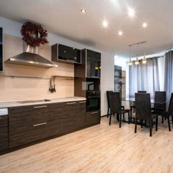 Сдается Многокомнатная квартира, 96 м²