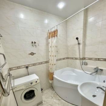 Продается 2-х комнатная квартира, 71,8 м²