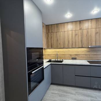 Продается 1-комнатная квартира, 41,9 м²