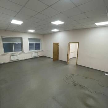 Сдается Нежилое помещение, 77 м²