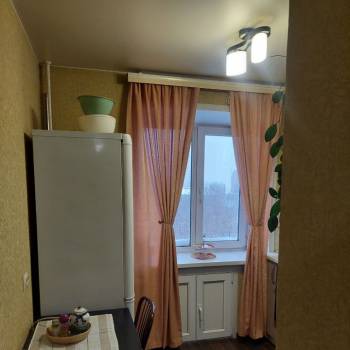 Сдается Многокомнатная квартира, 60 м²