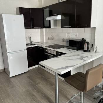 Сдается 1-комнатная квартира, 50 м²