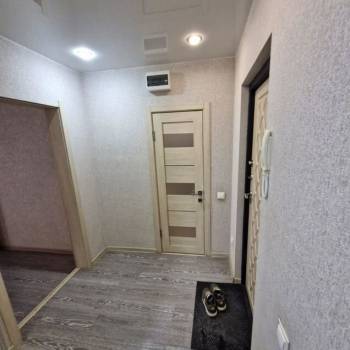 Сдается 1-комнатная квартира, 49 м²