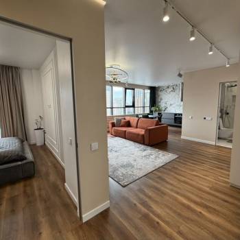 Сдается 1-комнатная квартира, 61 м²