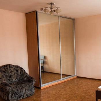 Сдается 1-комнатная квартира, 56 м²