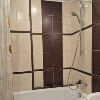 Сдается 1-комнатная квартира, 43,3 м²