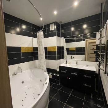 Сдается Многокомнатная квартира, 126 м²