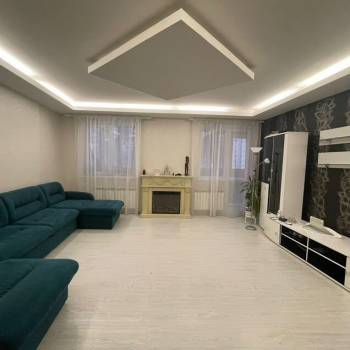 Сдается Многокомнатная квартира, 126 м²