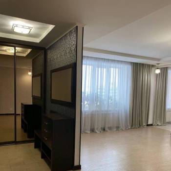 Сдается 2-х комнатная квартира, 74 м²