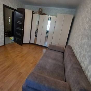 Сдается 1-комнатная квартира, 37 м²