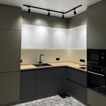 Продается 1-комнатная квартира, 32 м²