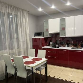 Сдается 1-комнатная квартира, 55 м²