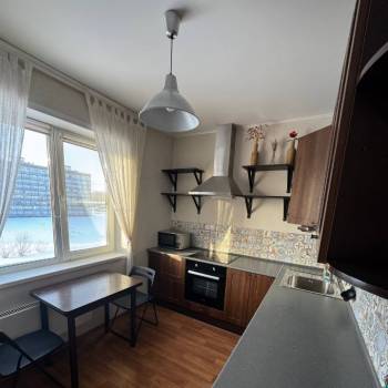 Сдается 1-комнатная квартира, 36,6 м²