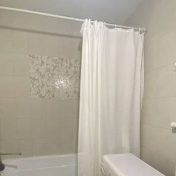 Продается 1-комнатная квартира, 42 м²