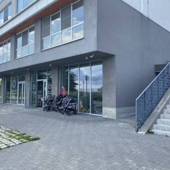 Сдается Нежилое помещение, 236 м²