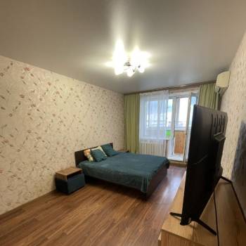 Сдается 1-комнатная квартира, 40 м²