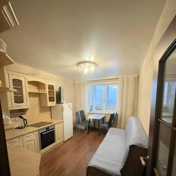 Сдается 1-комнатная квартира, 40 м²