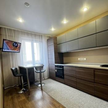 Сдается Многокомнатная квартира, 70 м²