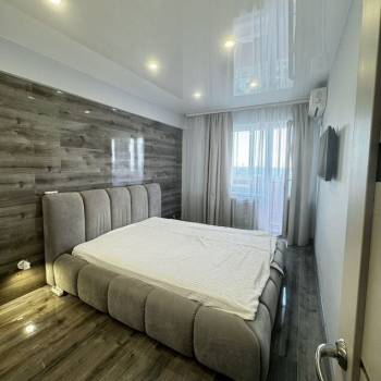 Сдается Многокомнатная квартира, 70 м²