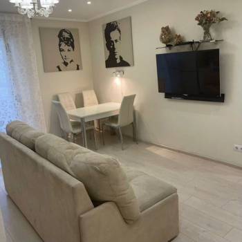 Сдается 2-х комнатная квартира, 64 м²