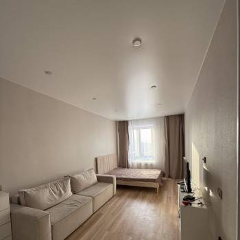 Сдается 1-комнатная квартира, 38 м²