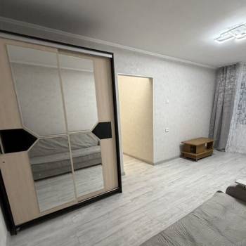 Сдается Многокомнатная квартира, 60 м²