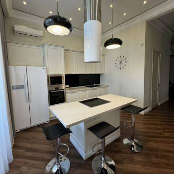 Сдается Многокомнатная квартира, 90 м²