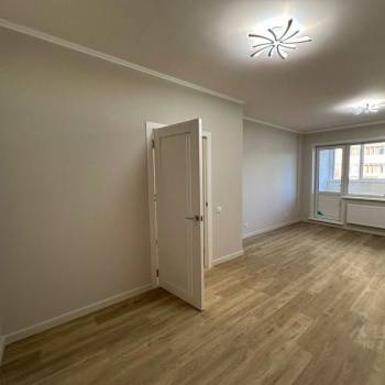 Продается 1-комнатная квартира, 43 м²