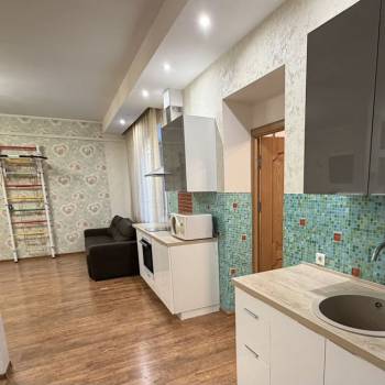 Сдается 2-х комнатная квартира, 80,1 м²