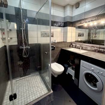 Сдается 1-комнатная квартира, 43 м²