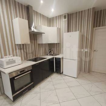 Сдается 1-комнатная квартира, 40 м²