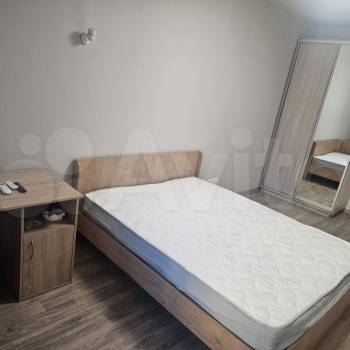Сдается 1-комнатная квартира, 38 м²
