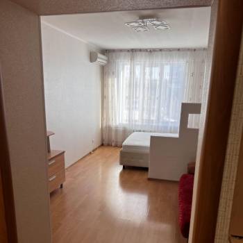 Сдается 1-комнатная квартира, 41 м²