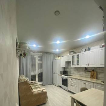 Продается 1-комнатная квартира, 37,1 м²