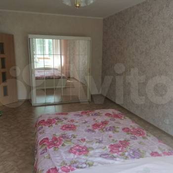 Сдается 1-комнатная квартира, 37 м²