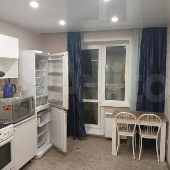 Сдается 1-комнатная квартира, 40,7 м²