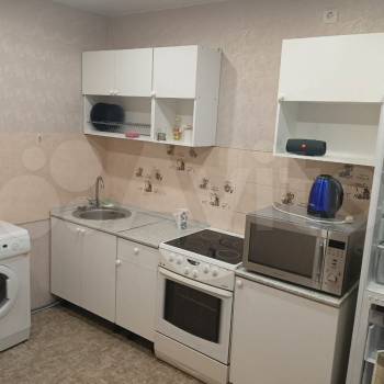 Сдается 1-комнатная квартира, 40,7 м²