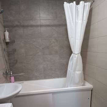 Сдается 2-х комнатная квартира, 65,8 м²