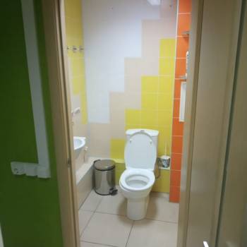 Продается 1-комнатная квартира, 75,4 м²