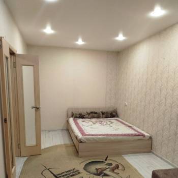 Сдается 1-комнатная квартира, 43 м²